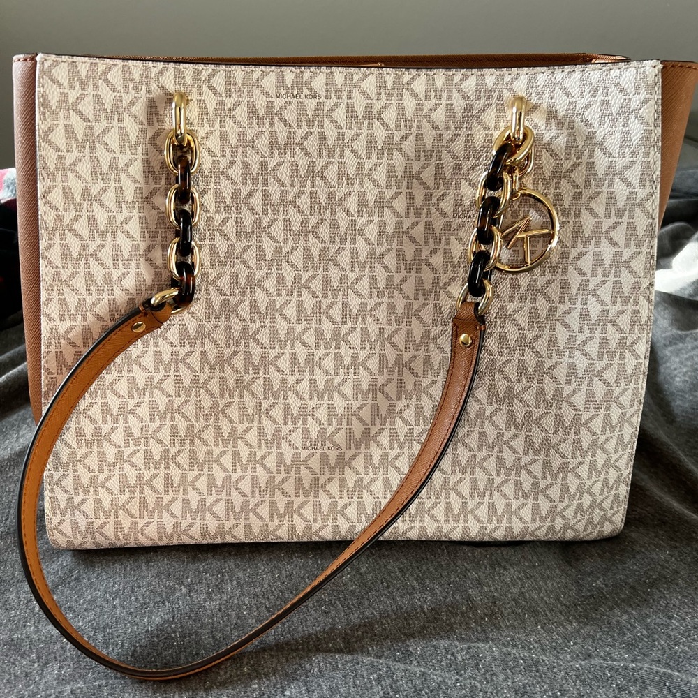 Michael Kors Purse - White & Brown with Logo *LIKE NEW*